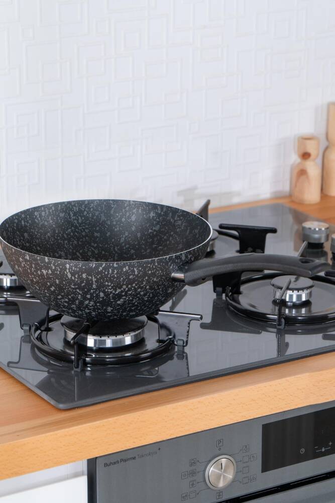 Glory Black Wok Pan - 24 Cm - 2