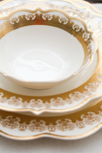 Helena 60 Piece Gold Porcelain Dinner Set For 12 People - 4