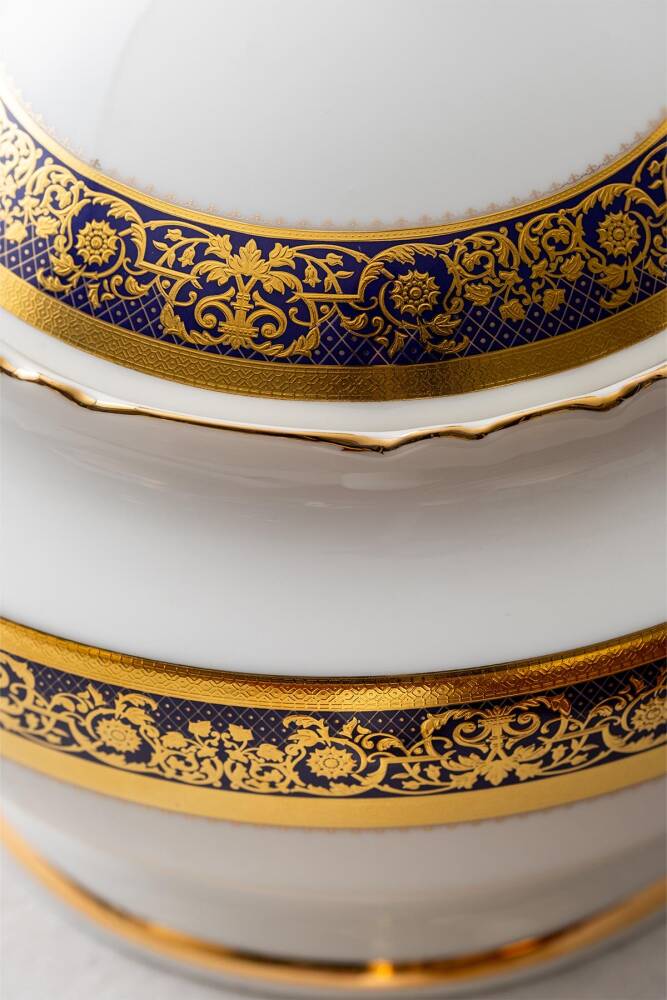 Othello 60 Piece Gold Porcelain Dinner Set For 12 People - 4