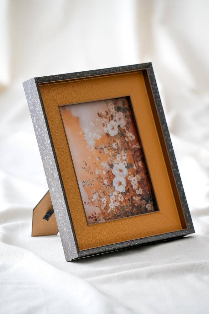 Relic Photo Frame - 23.5 x 29 cm - 1