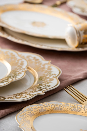 Rosalind 60 Piece Gold Porcelain Dinner Set For 12 People - 2